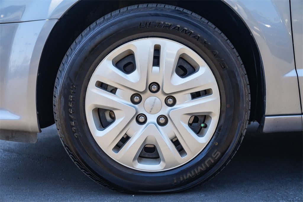 Thumbnail: 2019 Dodge Grand Caravan - 6