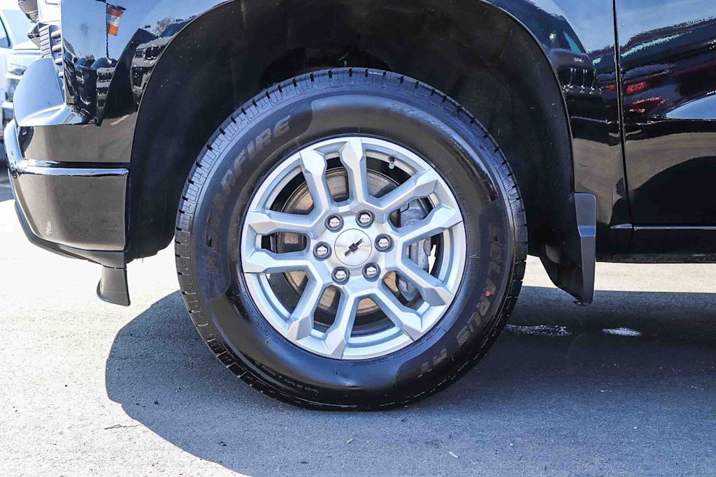 Thumbnail: 2026 Chevrolet Silverado 1500 - 5