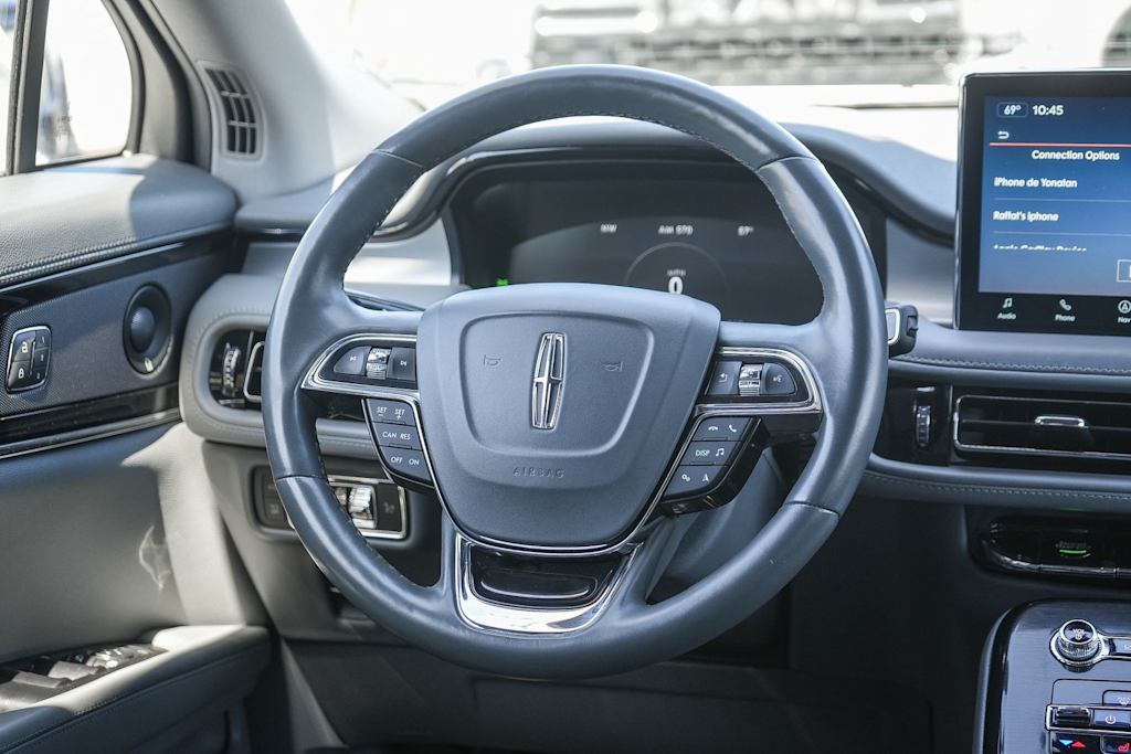 Thumbnail: 2022 Lincoln Nautilus - 8
