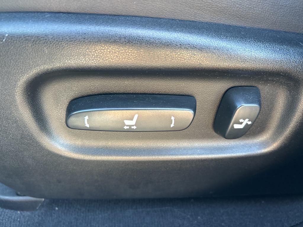 Thumbnail: 2012 Lexus RX - 31