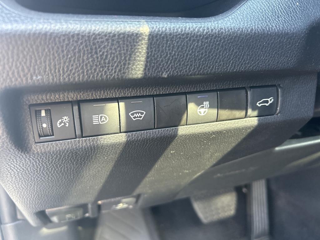 Thumbnail: 2023 Toyota RAV4 - 33