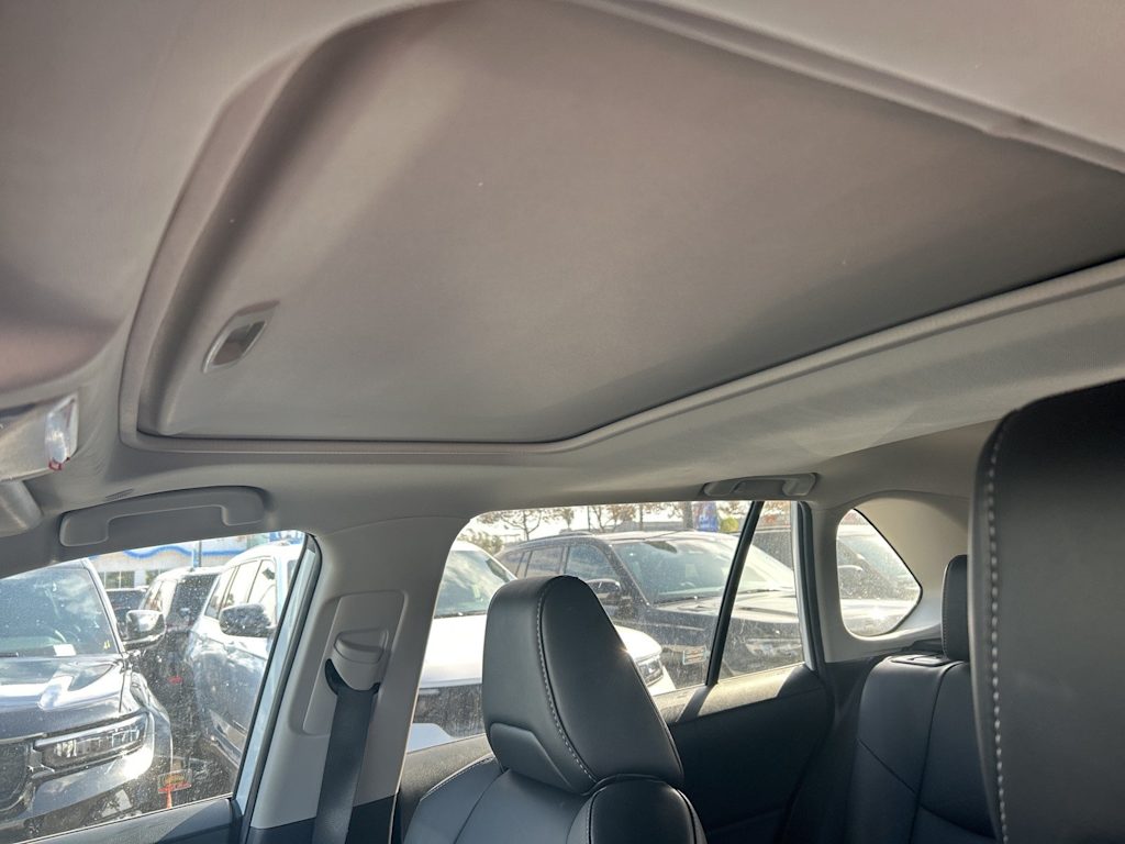 Thumbnail: 2023 Toyota RAV4 - 26