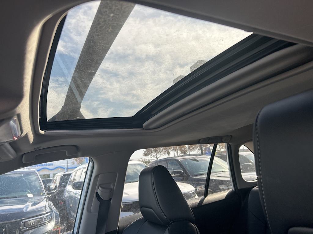 Thumbnail: 2023 Toyota RAV4 - 27