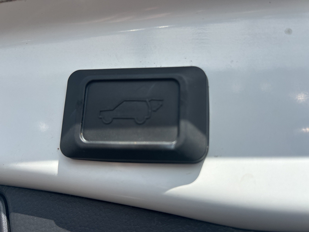 Thumbnail: 2023 Toyota RAV4 - 13