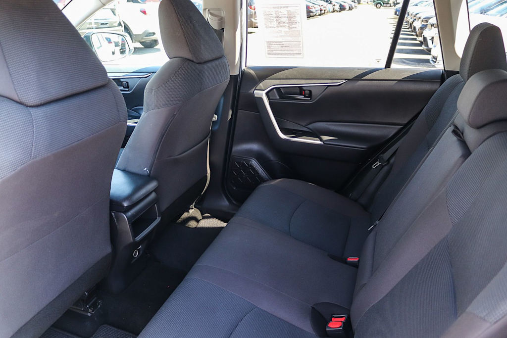 Thumbnail: 2020 Toyota RAV4 - 10