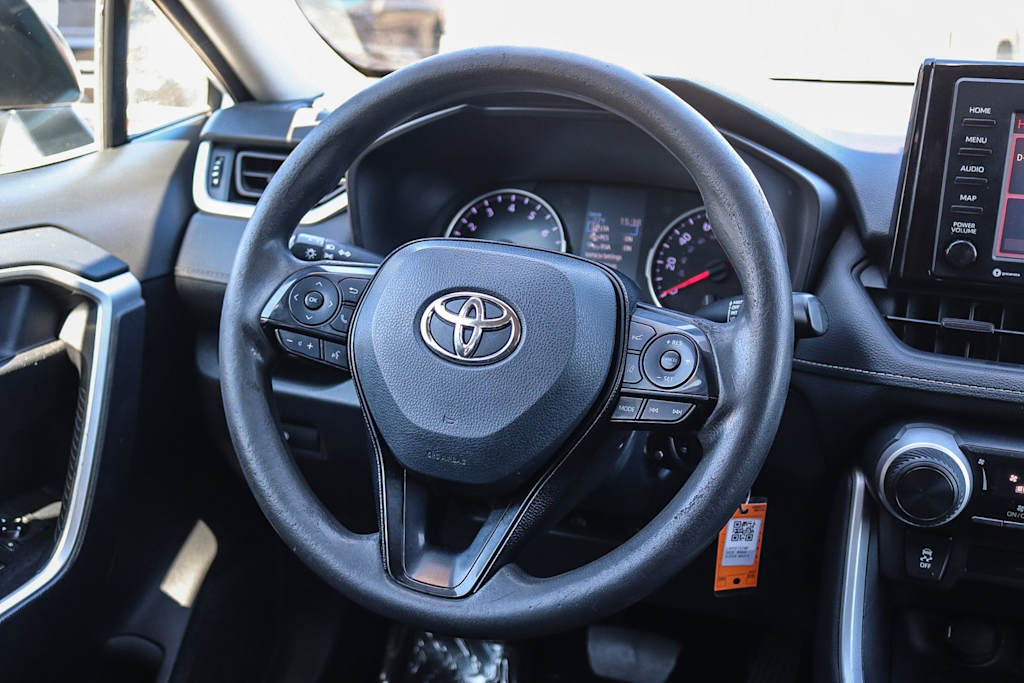 Thumbnail: 2020 Toyota RAV4 - 8