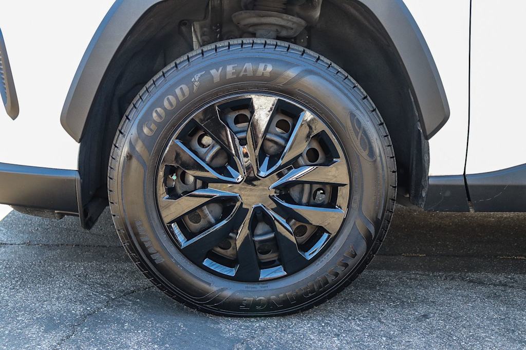 Thumbnail: 2020 Toyota RAV4 - 6
