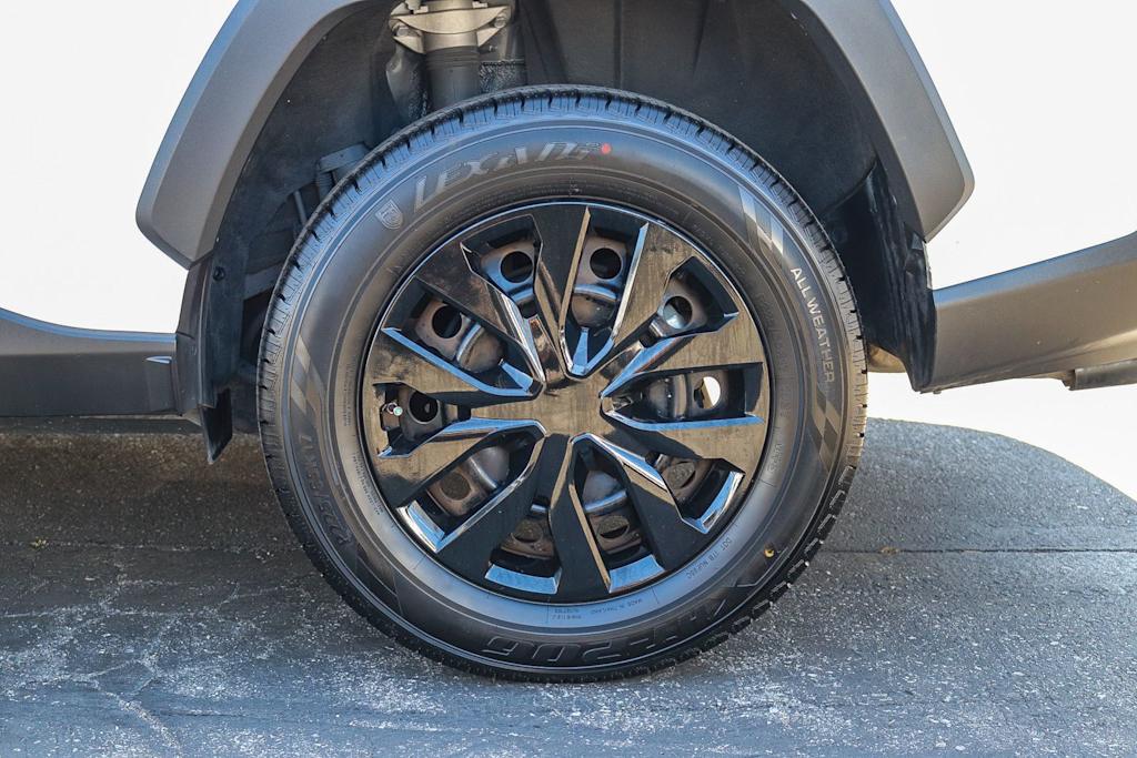 Thumbnail: 2020 Toyota RAV4 - 22