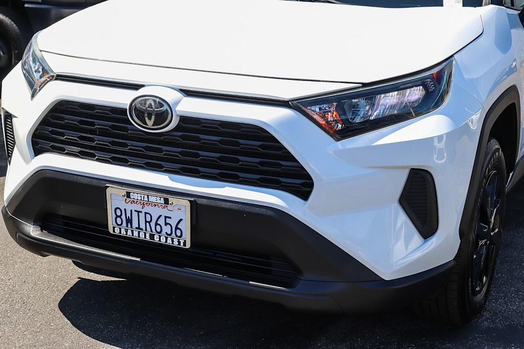 Thumbnail: 2020 Toyota RAV4 - 21