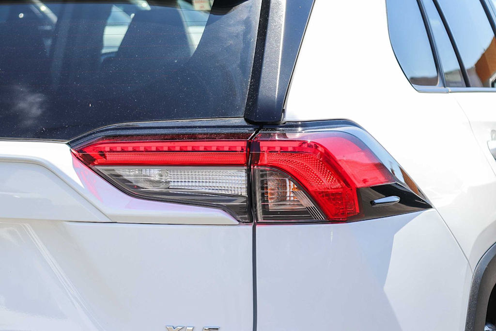 Thumbnail: 2025 Toyota RAV4 - 18