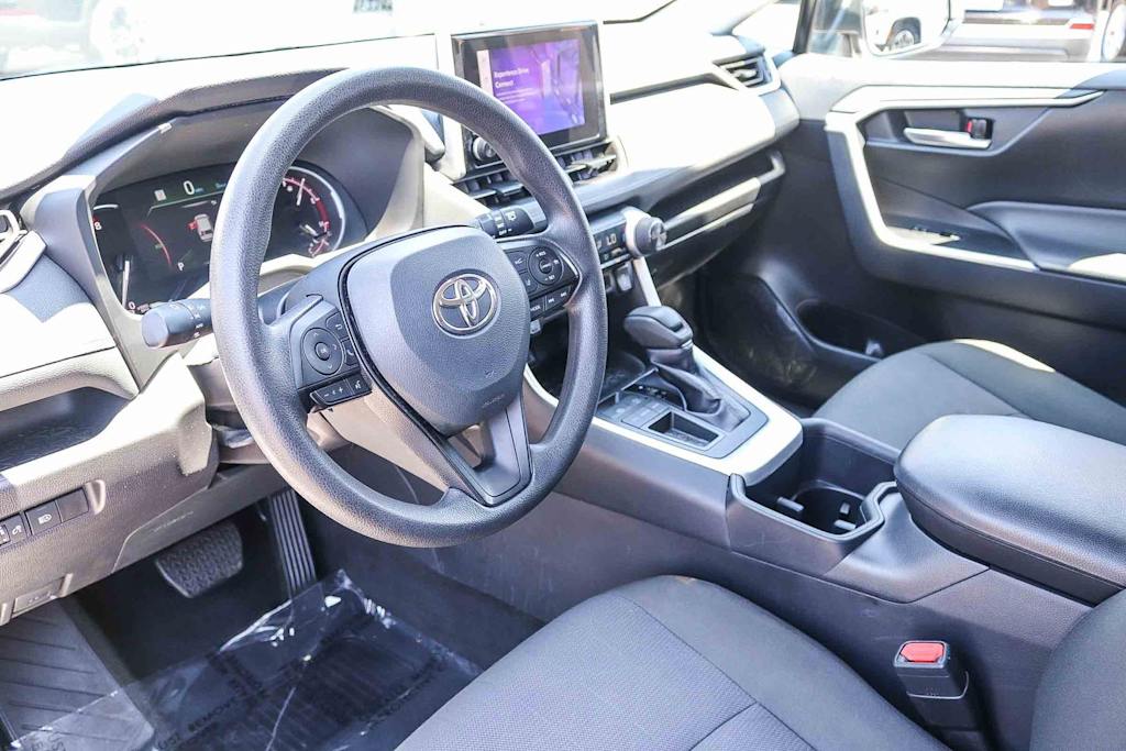 Thumbnail: 2025 Toyota RAV4 - 11