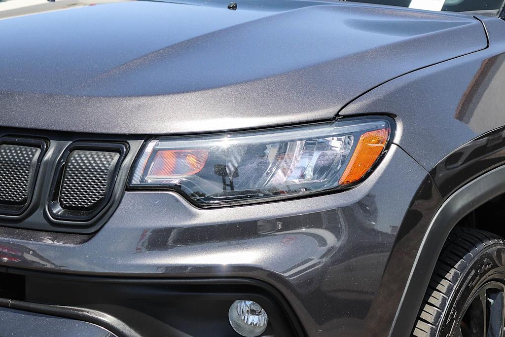 Thumbnail: 2022 Jeep Compass - 21