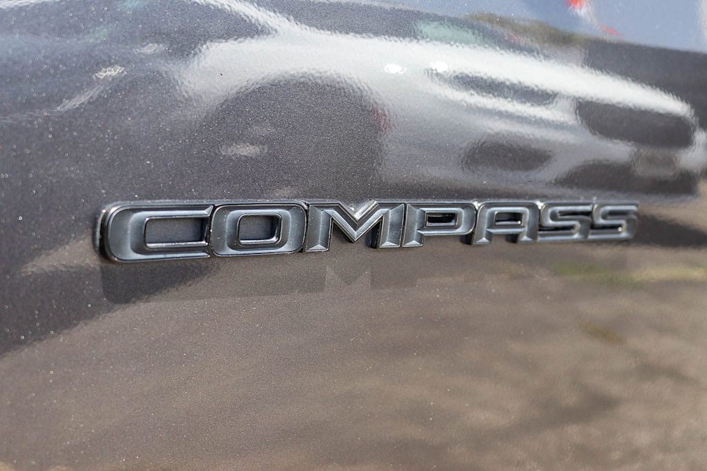 Thumbnail: 2022 Jeep Compass - 6