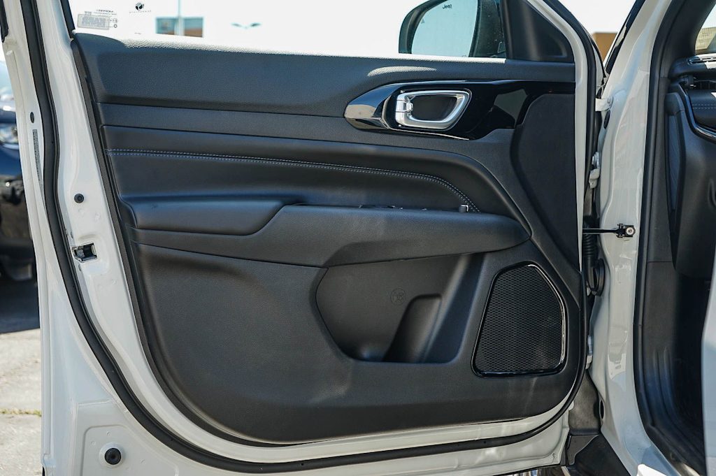 Thumbnail: 2026 Jeep Compass - 22