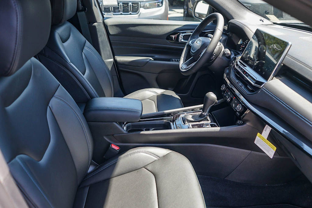 Thumbnail: 2026 Jeep Compass - 9