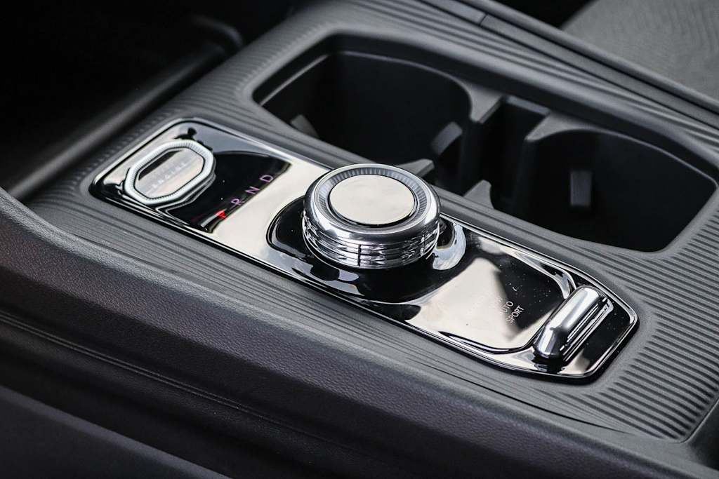 Thumbnail: 2026 Jeep Cherokee - 6