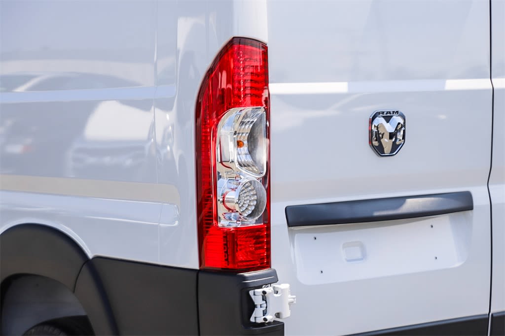 2024 RAM ProMaster 1500 17
