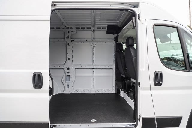 2024 RAM ProMaster 1500 27