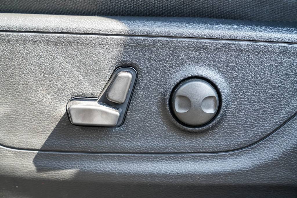 Thumbnail: 2026 RAM 1500 - 23