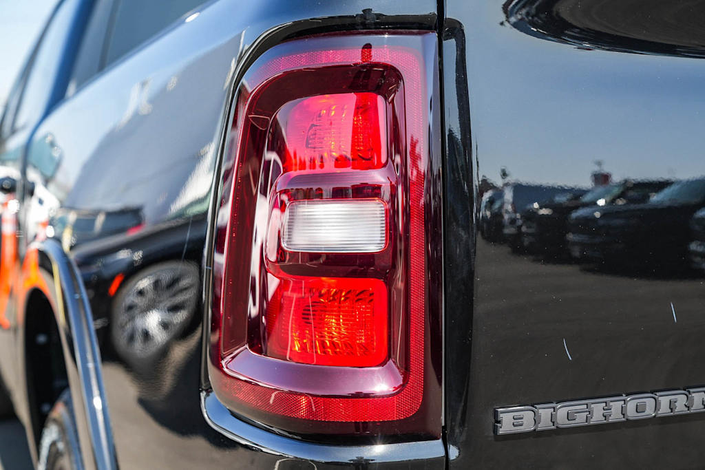 Thumbnail: 2026 RAM 1500 - 19