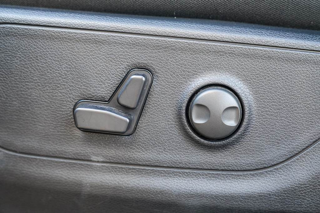 Thumbnail: 2026 RAM 1500 - 23