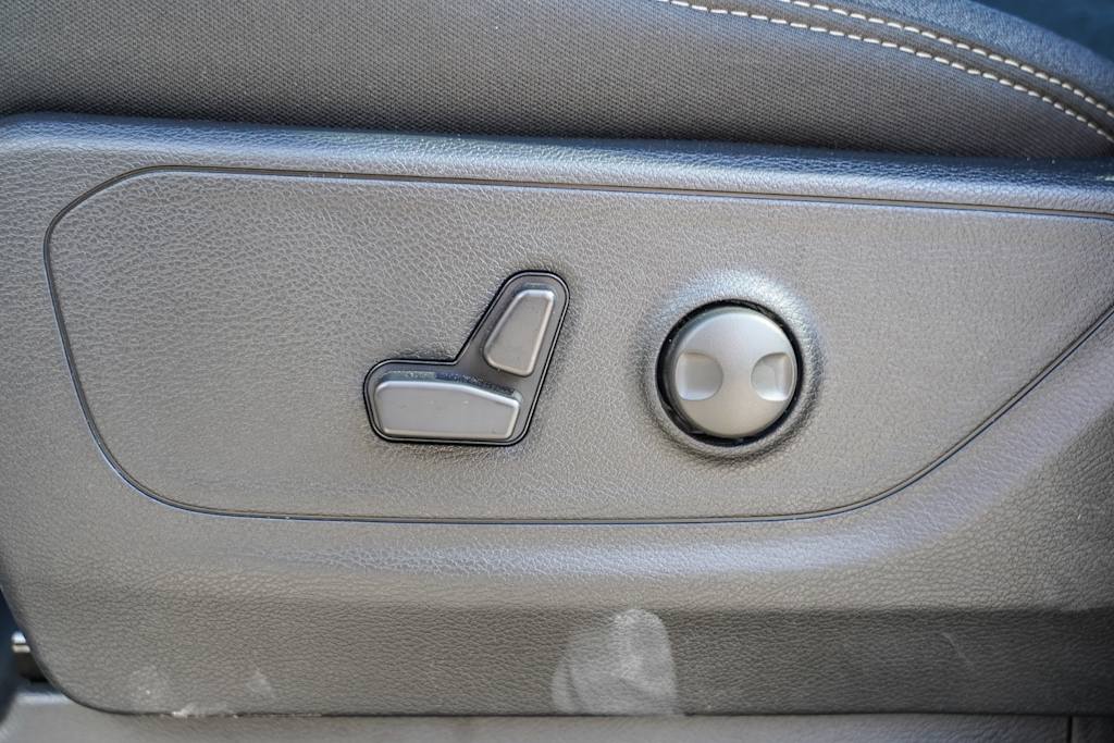 Thumbnail: 2026 RAM 1500 - 24