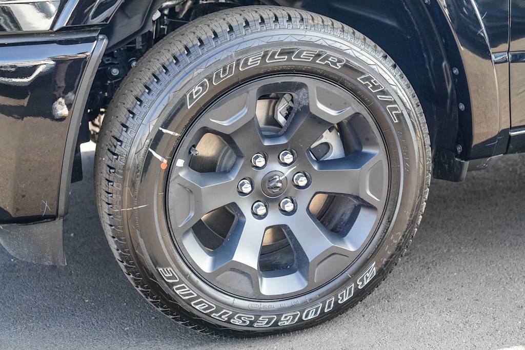 Thumbnail: 2026 RAM 1500 - 6