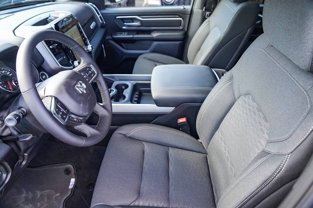 Thumbnail: 2026 RAM 1500 - 10