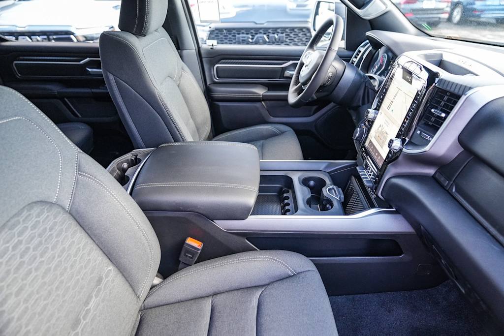 Thumbnail: 2026 RAM 1500 - 9