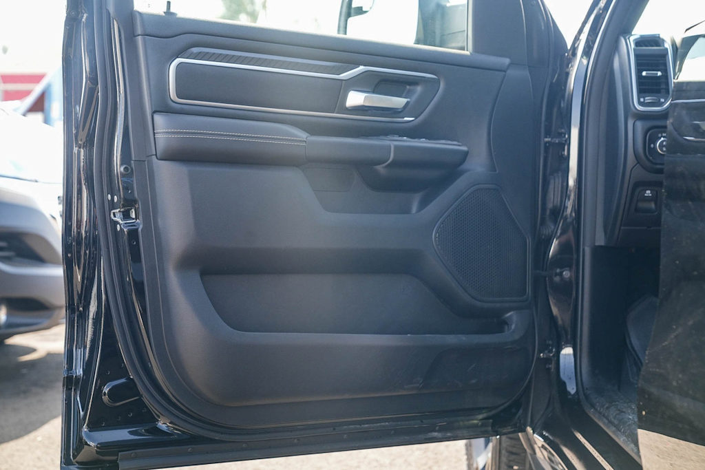 Thumbnail: 2026 RAM 1500 - 21