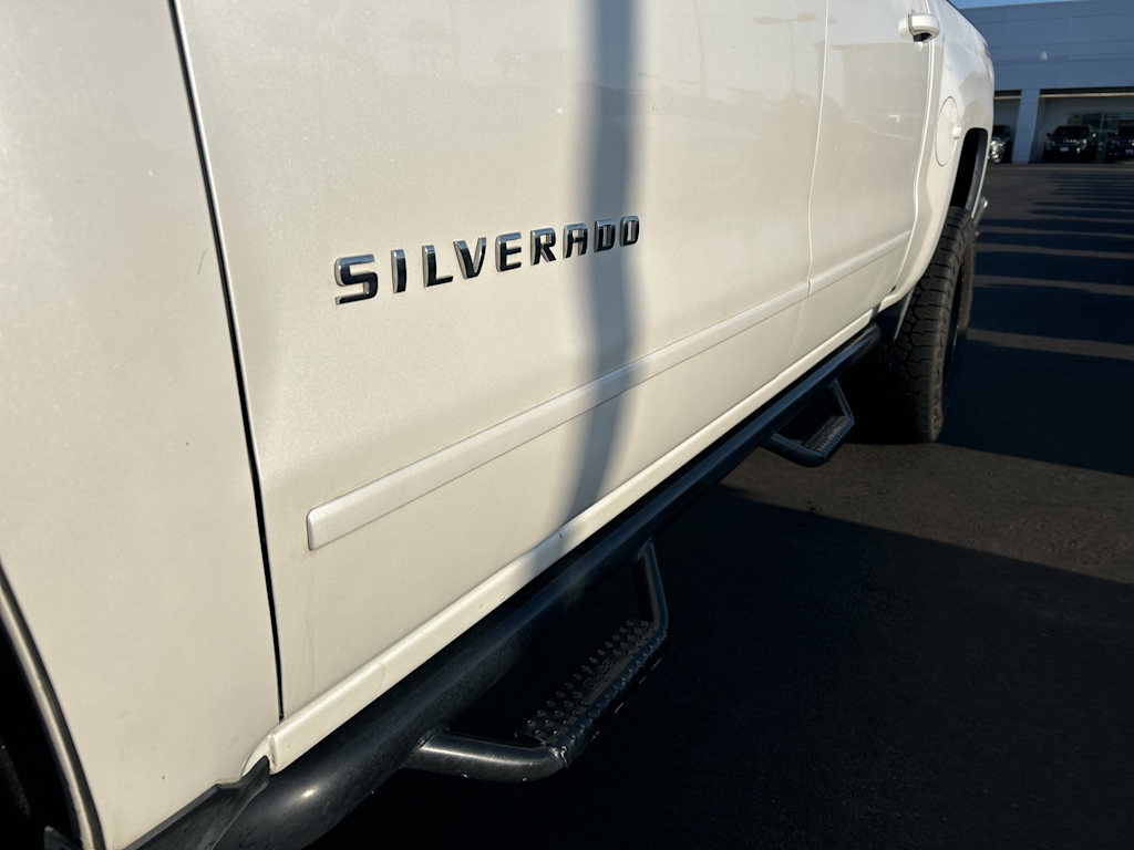 Thumbnail: 2017 Chevrolet Silverado 1500 - 7