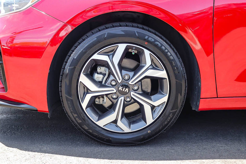 Thumbnail: 2020 Kia Forte - 6