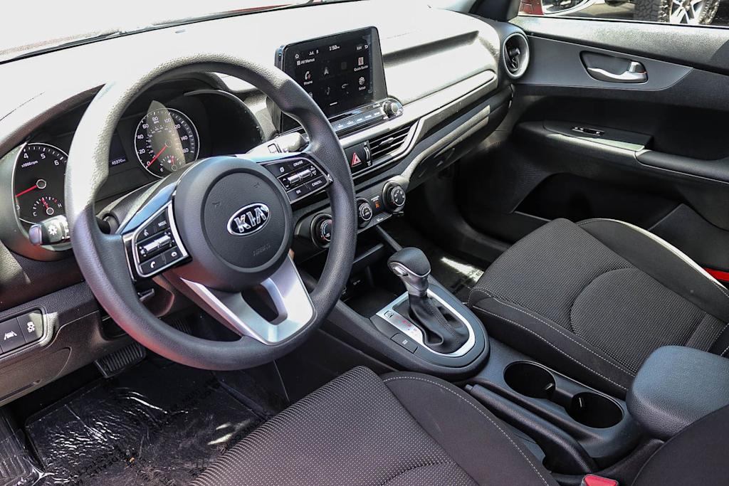 Thumbnail: 2020 Kia Forte - 12