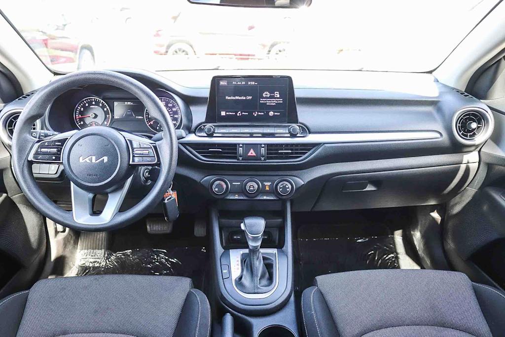 Thumbnail: 2022 Kia Forte - 2