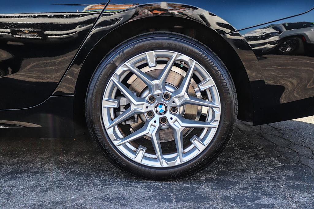 Thumbnail: 2025 BMW 3 Series - 23