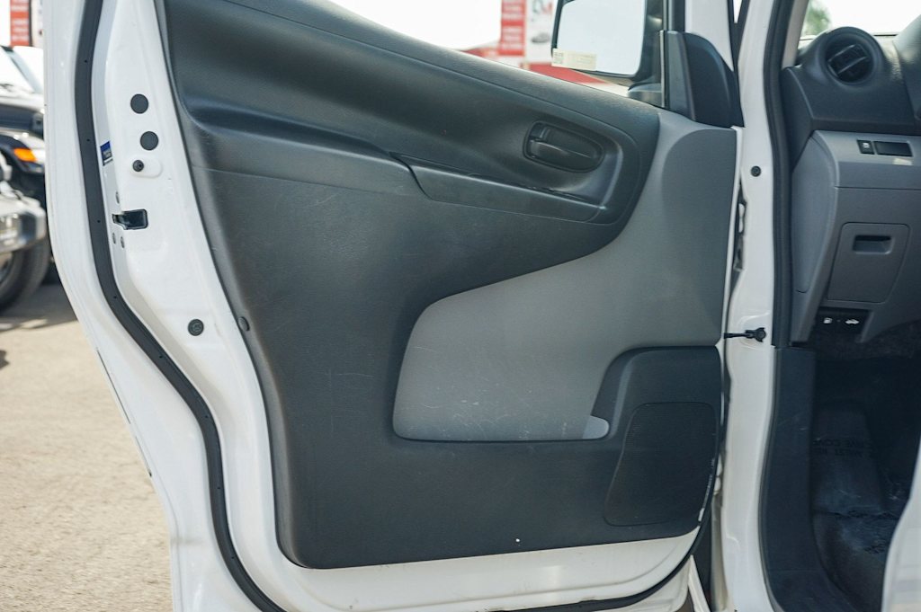 Thumbnail: 2018 Nissan NV200 - 18