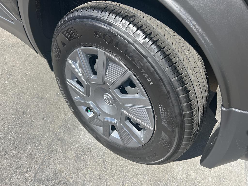 Thumbnail: 2025 Nissan Kicks - 11