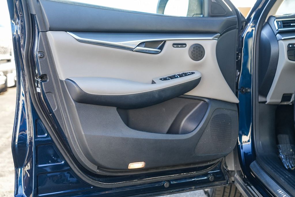 Thumbnail: 2023 INFINITI QX50 - 19