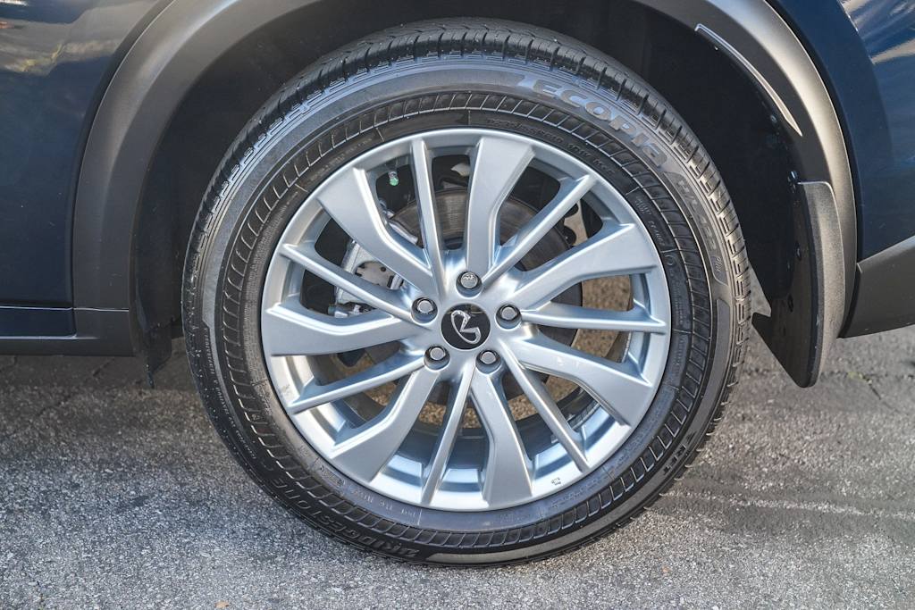 Thumbnail: 2023 INFINITI QX50 - 18