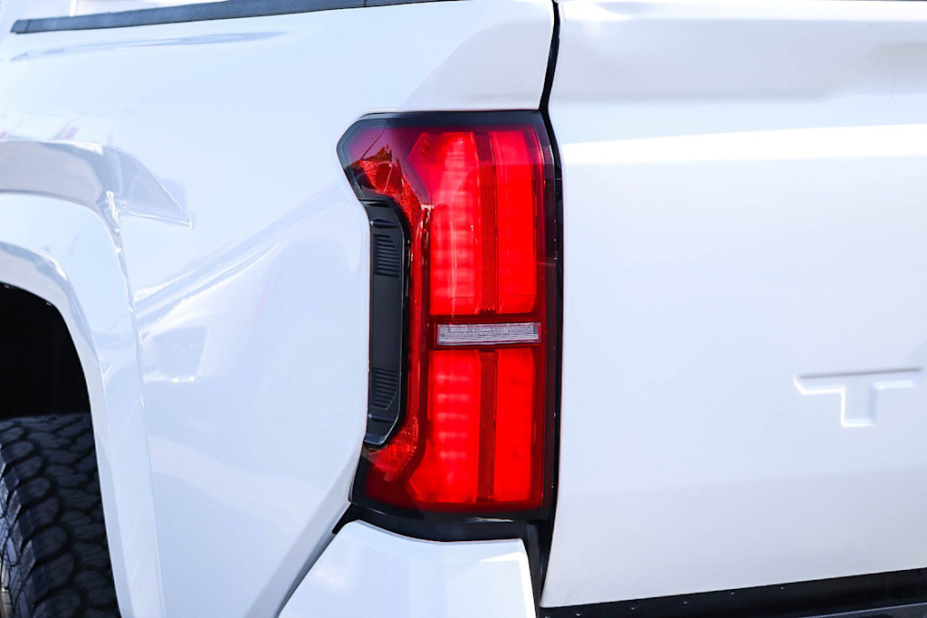 Thumbnail: 2024 Toyota Tacoma - 19
