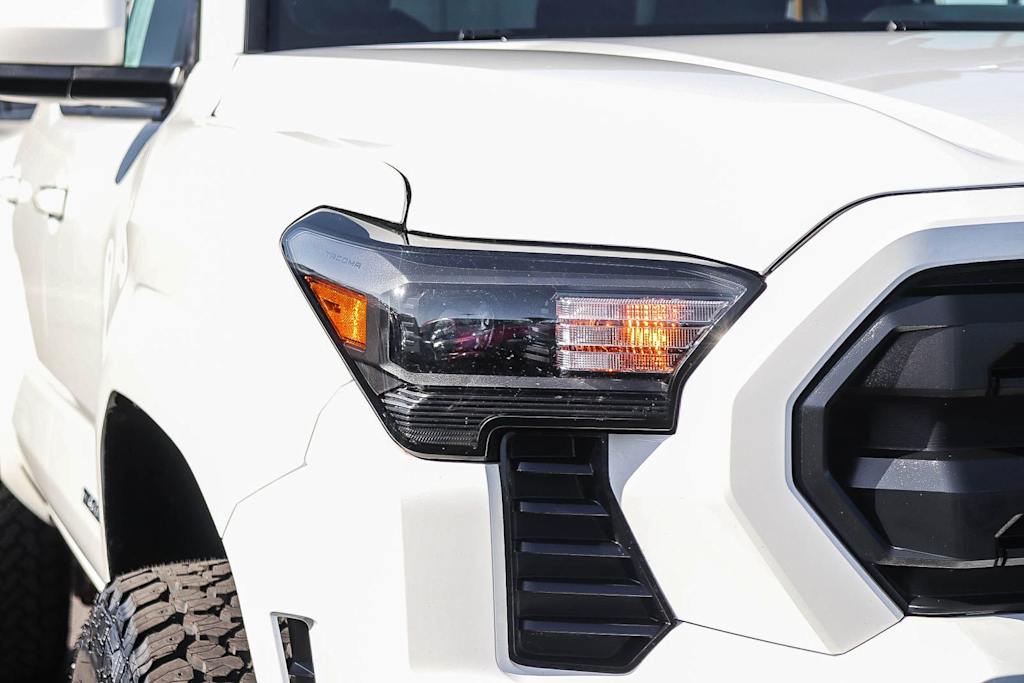 Thumbnail: 2024 Toyota Tacoma - 20