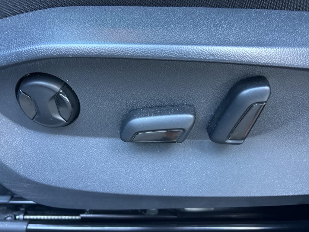 Thumbnail: 2022 Volkswagen Taos - 34