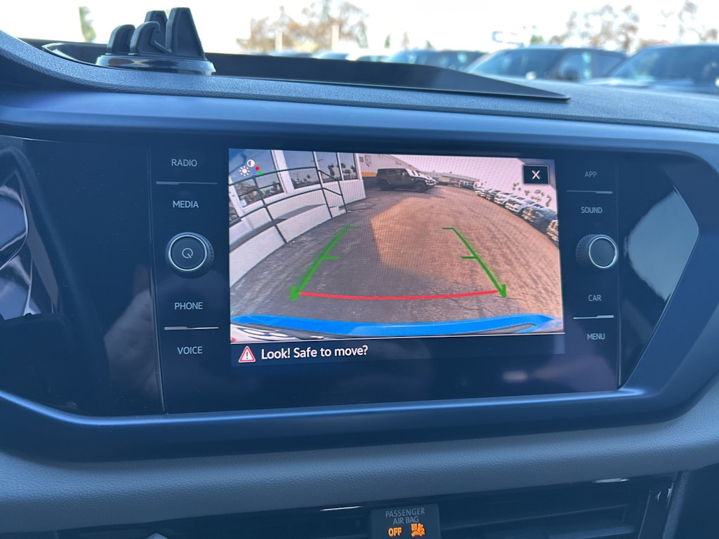 Thumbnail: 2022 Volkswagen Taos - 37