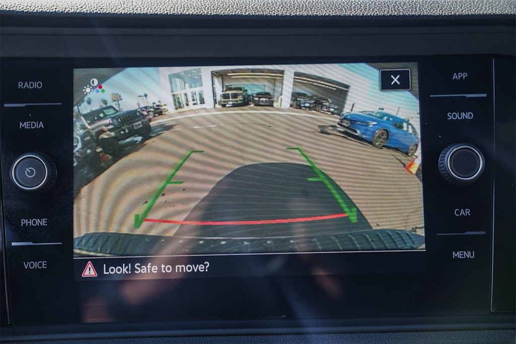 Thumbnail: 2024 Volkswagen Jetta - 21