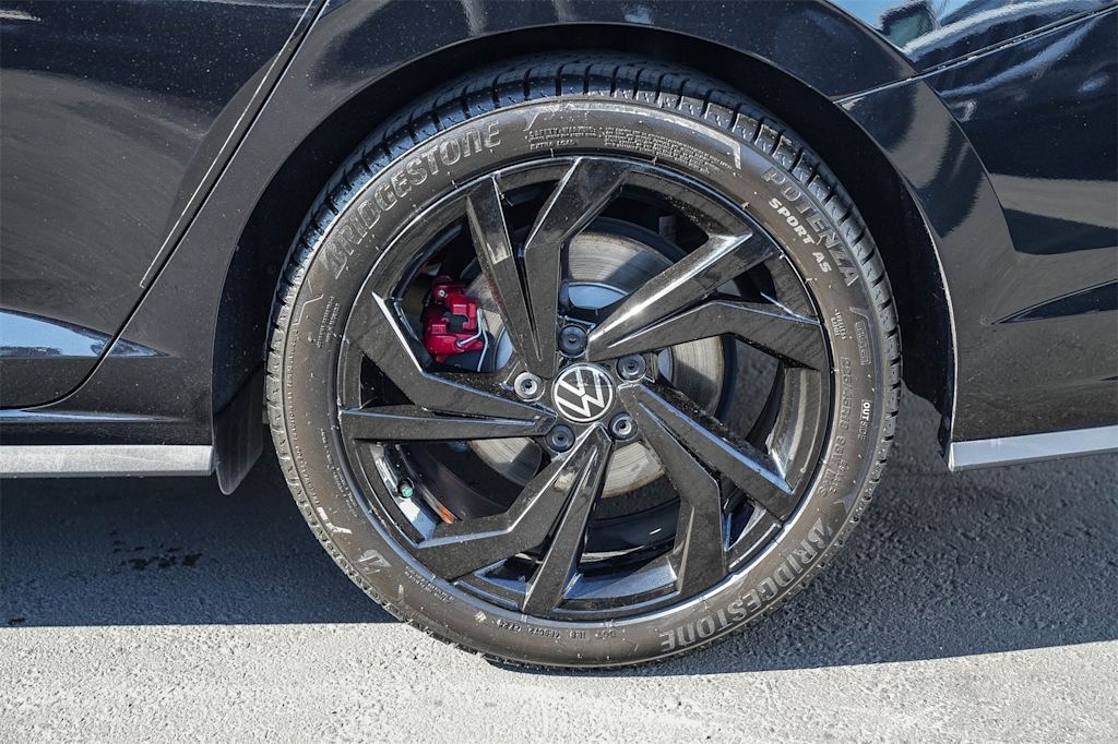 Thumbnail: 2024 Volkswagen Jetta - 18