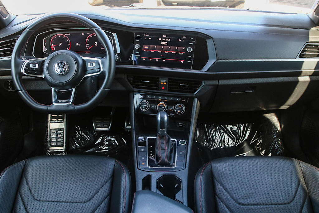 Thumbnail: 2019 Volkswagen Jetta - 2