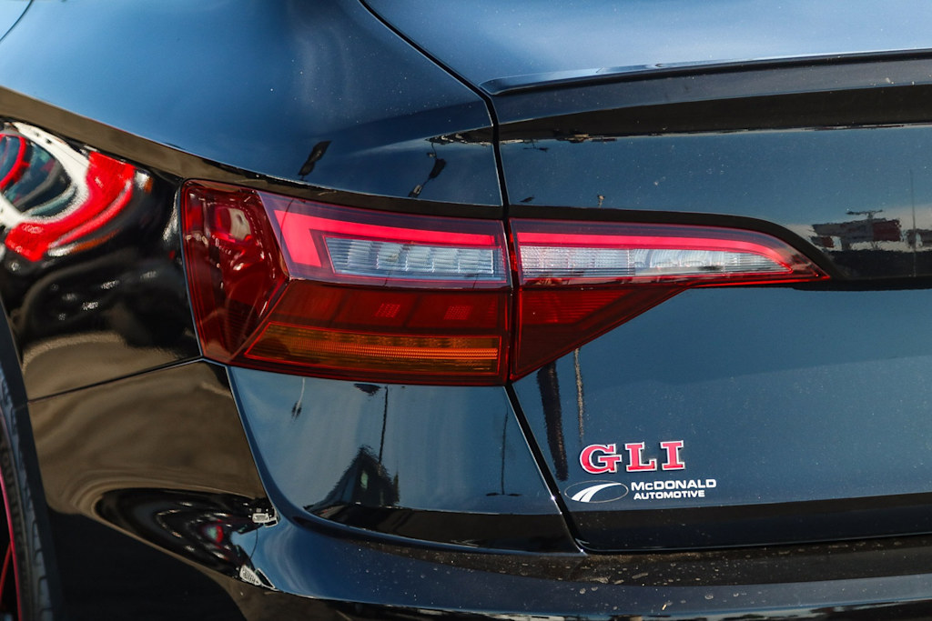 Thumbnail: 2019 Volkswagen Jetta - 21