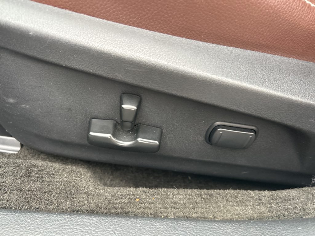 Thumbnail: 2013 Subaru Outback - 34