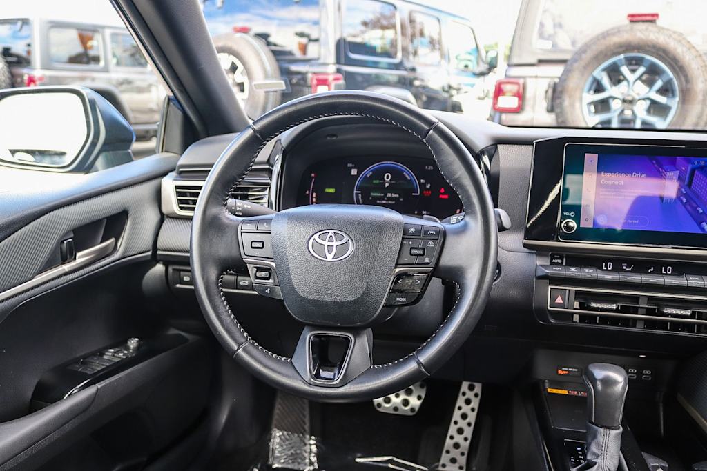Thumbnail: 2025 Toyota Camry - 8