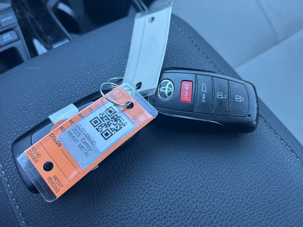 Thumbnail: 2025 Toyota Camry - 17